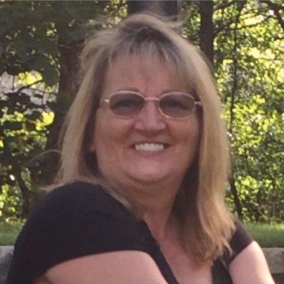 Meet your Posher, Sharon - Picture 1 of 1